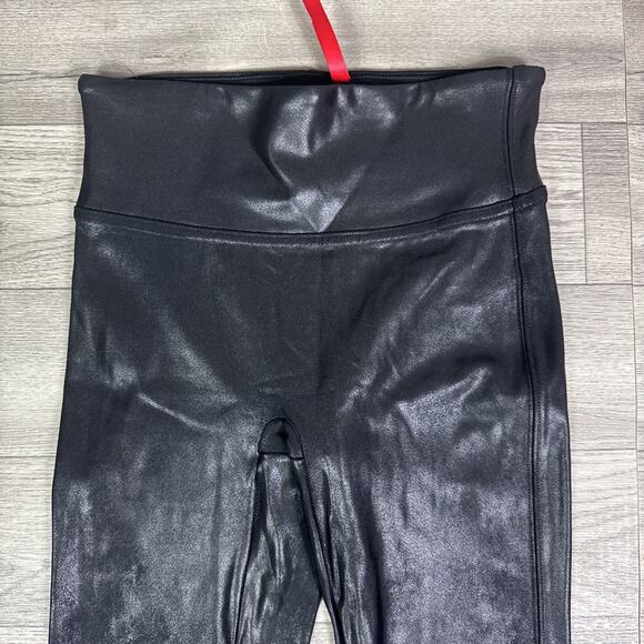 SPANX Faux Leather Pull On Stretch Leggings Black sz XS Petite - Picture 3 of 6